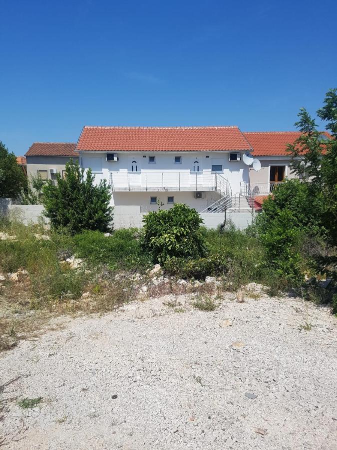 Apartmani Tamaris Murter Exterior foto